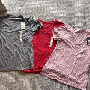 Universal thread 3 Ts size MEDIUM